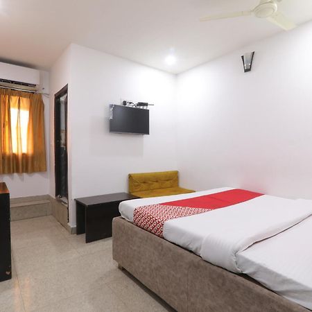 Budget Friendly Metro Regency Lucknow Exterior photo