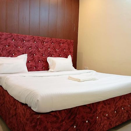 Budget Friendly Metro Regency Lucknow Exterior photo