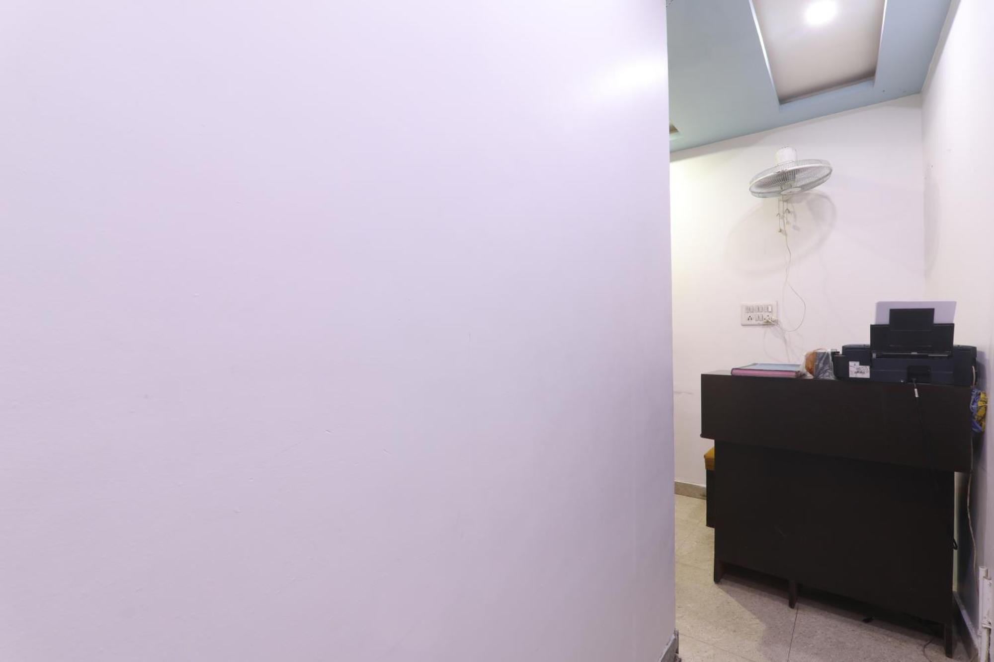 Budget Friendly Metro Regency Lucknow Exterior photo