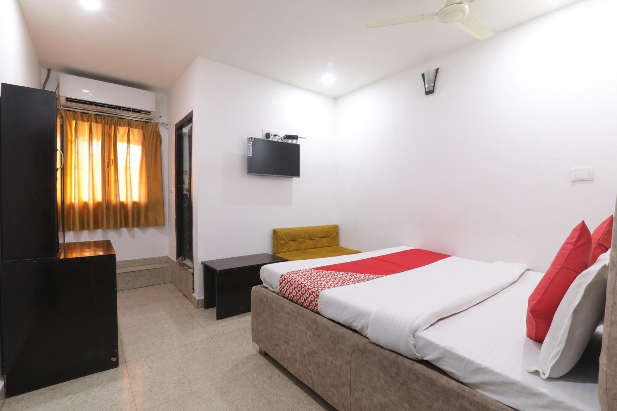 Budget Friendly Metro Regency Lucknow Exterior photo