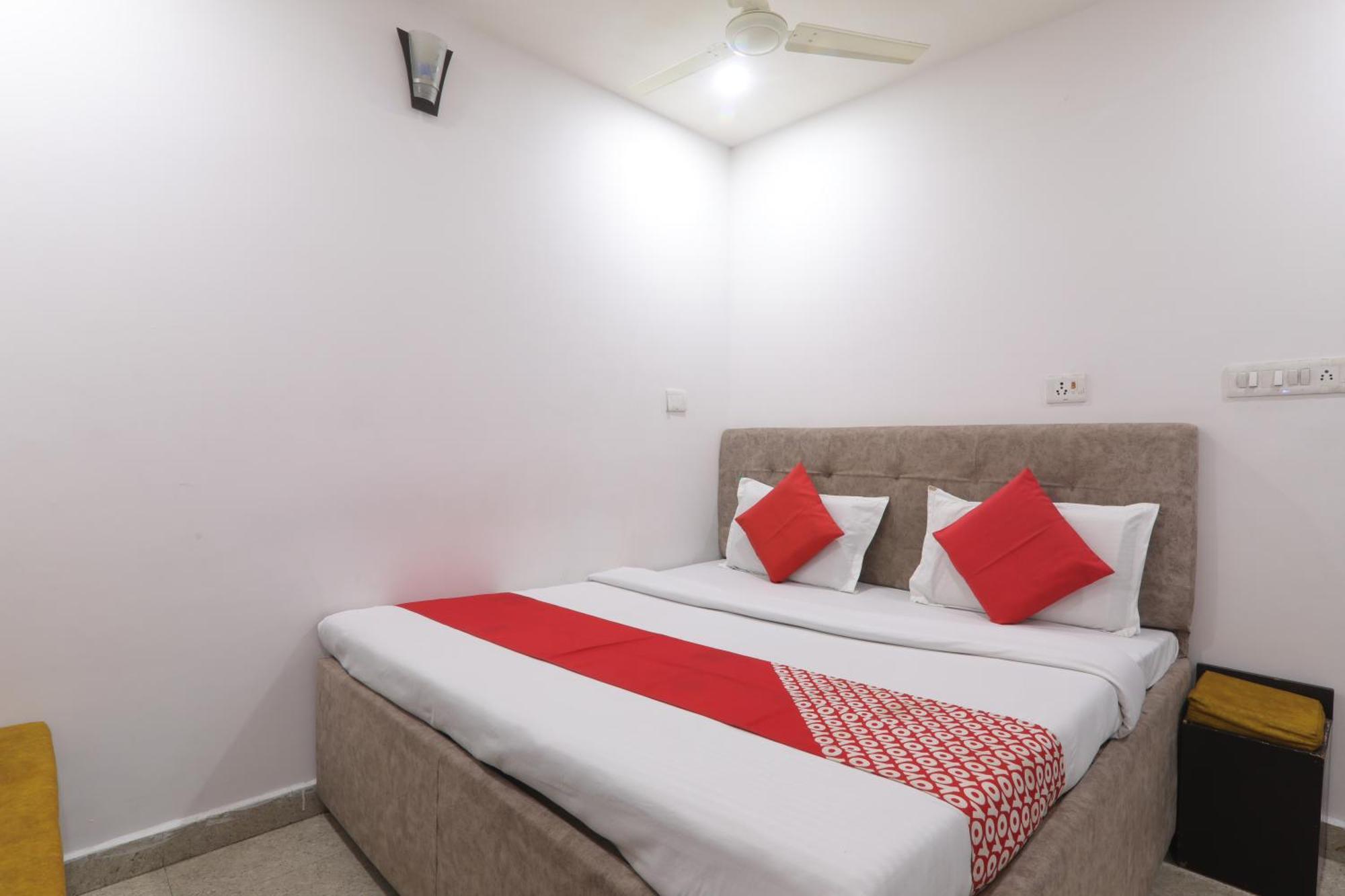 Budget Friendly Metro Regency Lucknow Exterior photo